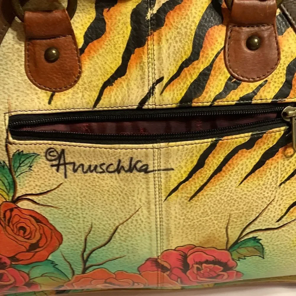 Anuschka RARE tiger & roses large hand painted shoulder bag.  EUC - Picture 6 of 12